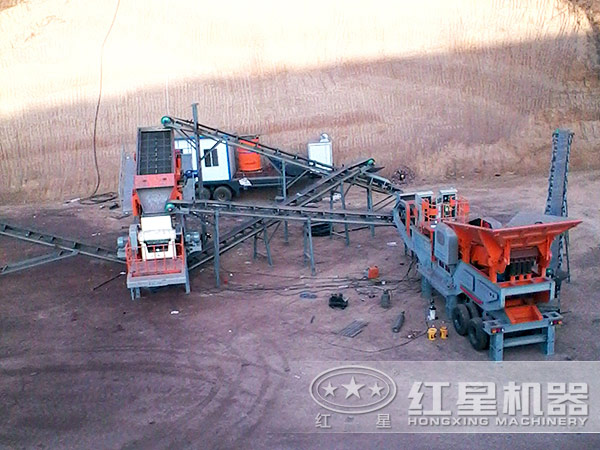 可移動破碎站多臺聯機作業 可移動破碎站多臺聯機作業