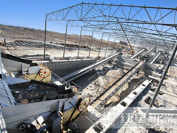 紅星砸石機組成的新型環保砂石生產線 紅星砸石機組成的新型環保砂石生產線