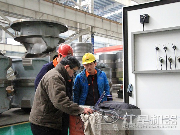 300目以上磨粉設備匠心做工,生產(chǎn)現(xiàn)場 300目以上磨粉設備匠心做工,生產(chǎn)現(xiàn)場