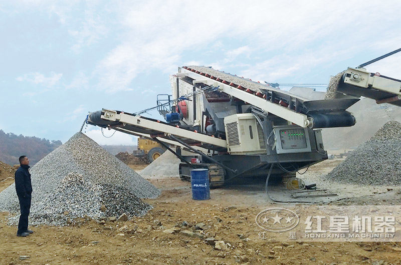 車載一體碎石機占地小，工作靈活