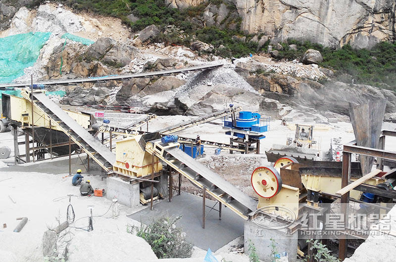 時產800噸大型石料廠破碎生產線:顎破機+制砂機 時產800噸大型石料廠破碎生產線:顎破機+制砂機