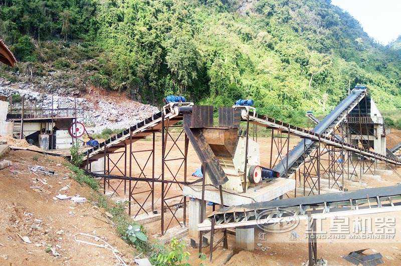 河南洛陽石灰石生產現場 河南洛陽石灰石生產現場