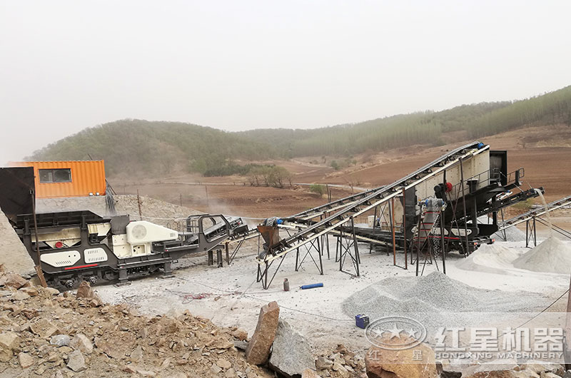 移動破碎站作業現場圖 移動破碎站作業現場圖