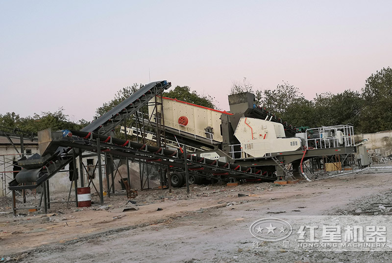 移動(dòng)制沙現(xiàn)場(chǎng) 移動(dòng)制沙現(xiàn)場(chǎng)