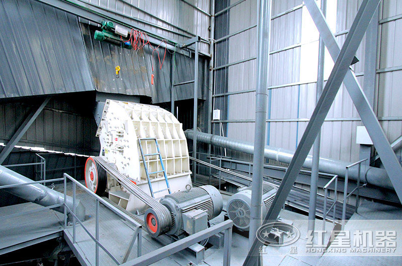 一次成型日產(chǎn)五萬(wàn)噸大型成套環(huán)保破碎石子生產(chǎn)線現(xiàn)場(chǎng) 一次成型日產(chǎn)五萬(wàn)噸大型成套環(huán)保破碎石子生產(chǎn)線現(xiàn)場(chǎng)