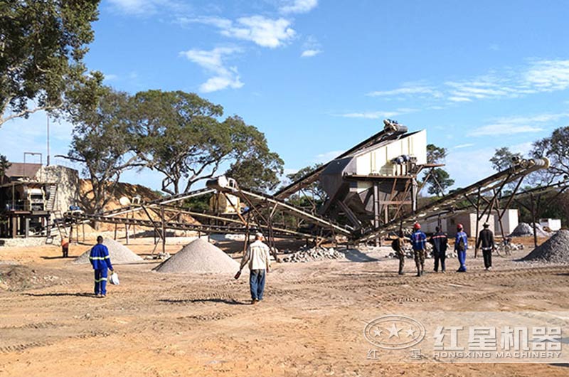 石料生產(chǎn)線現(xiàn)場(chǎng)圖片 石料生產(chǎn)線現(xiàn)場(chǎng)圖片