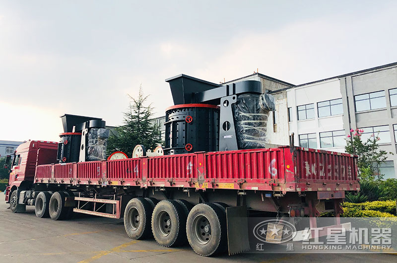 大型立式粉碎機設(shè)備現(xiàn)貨直銷 大型立式粉碎機設(shè)備現(xiàn)貨直銷