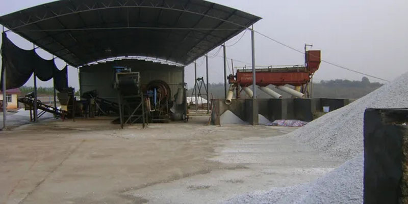 石英砂加工現(xiàn)場(chǎng) 石英砂加工現(xiàn)場(chǎng)