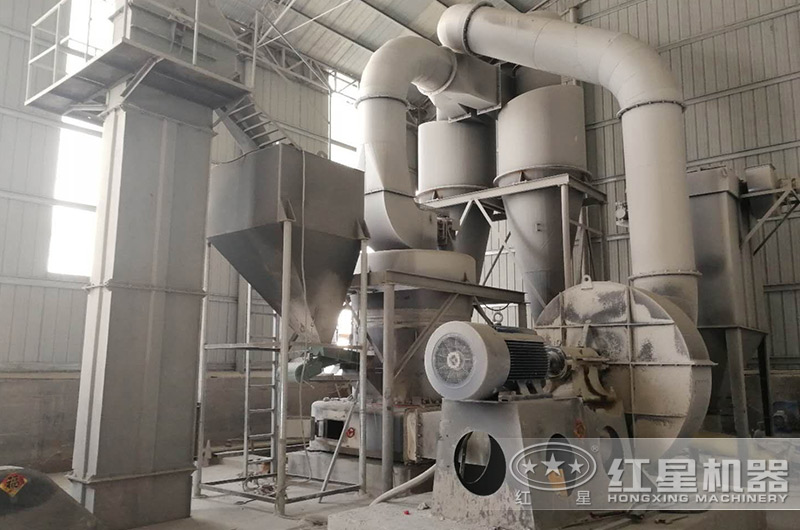 石膏磨粉現場實拍 石膏磨粉現場實拍